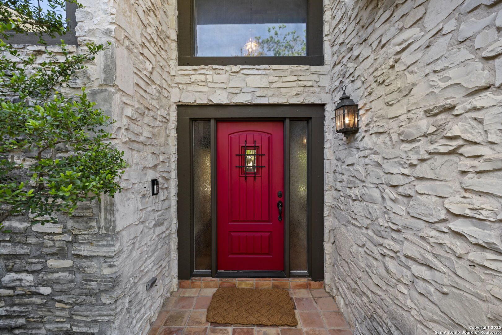 16711 Canyon Ledge