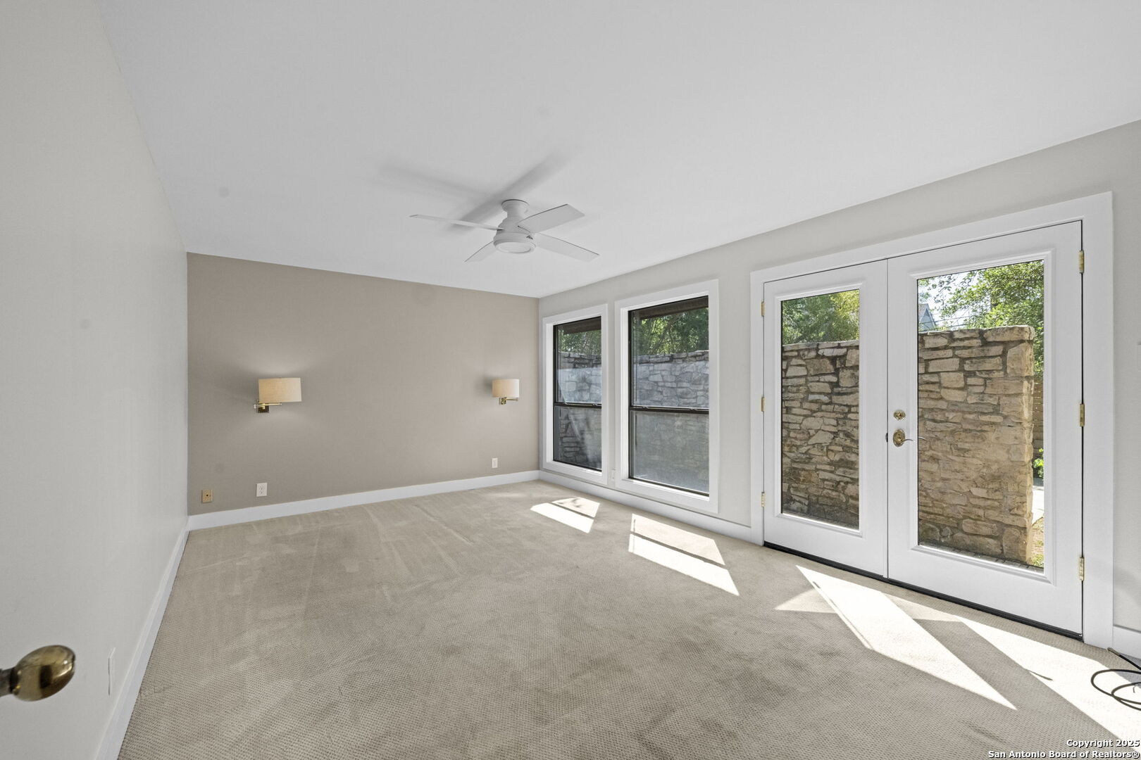 16711 Canyon Ledge