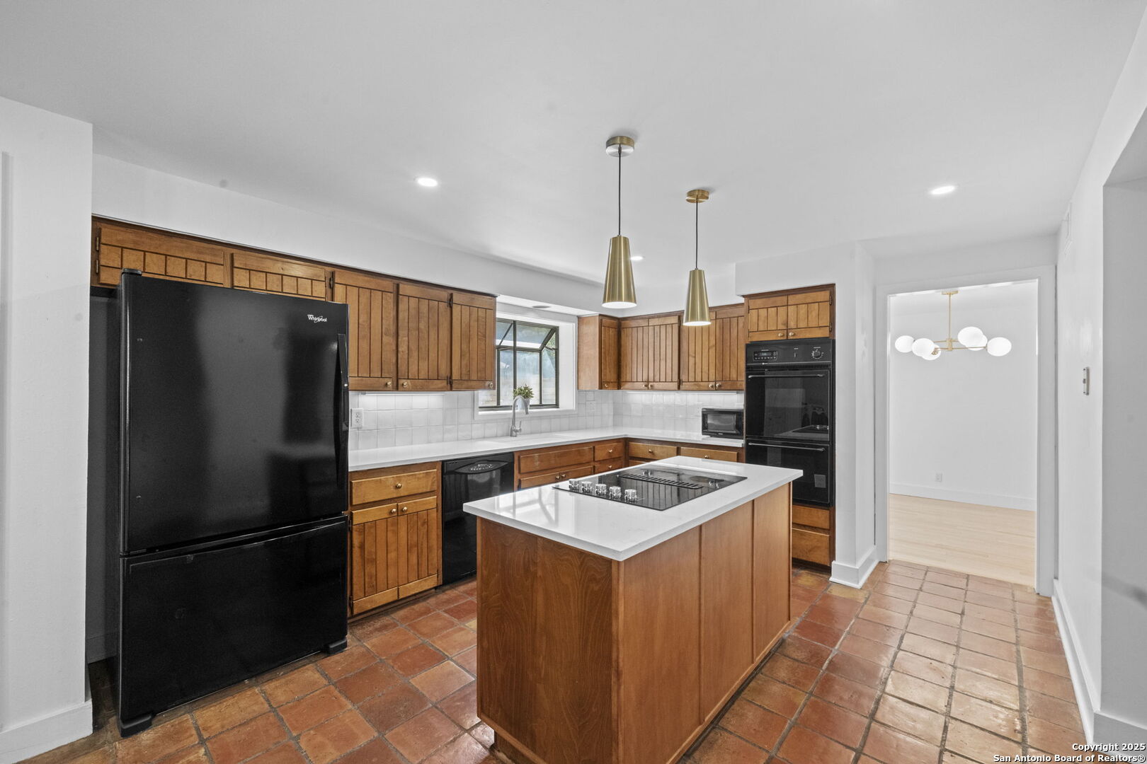 16711 Canyon Ledge