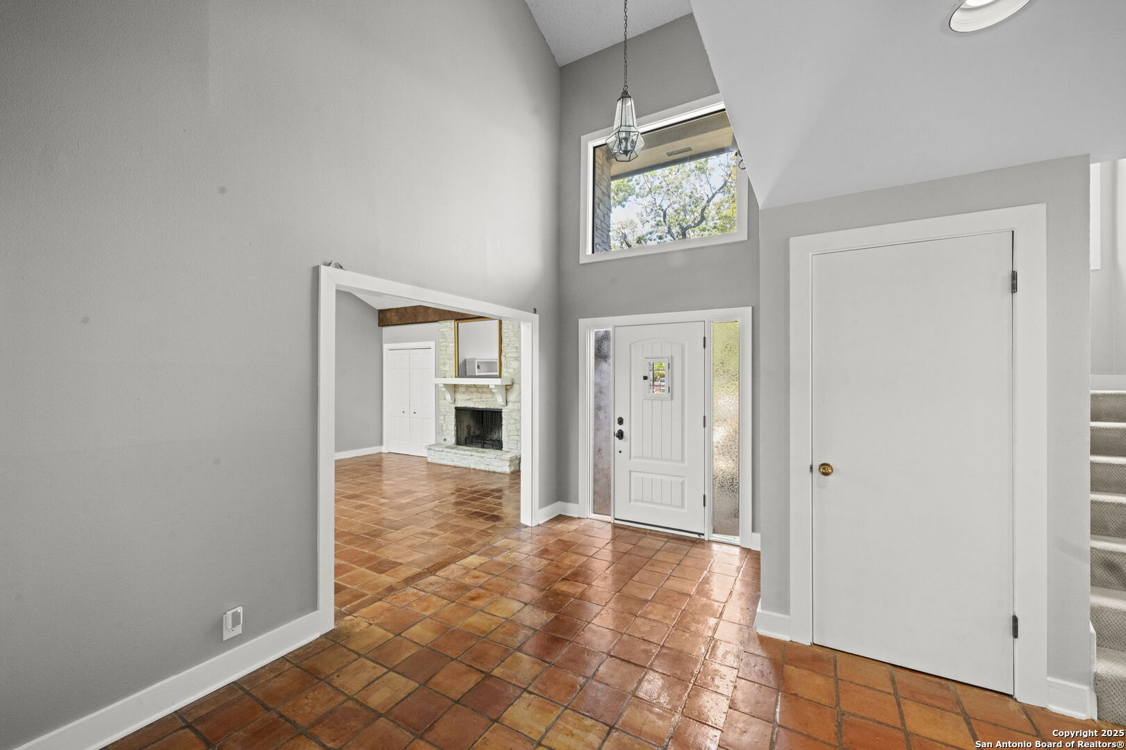 16711 Canyon Ledge