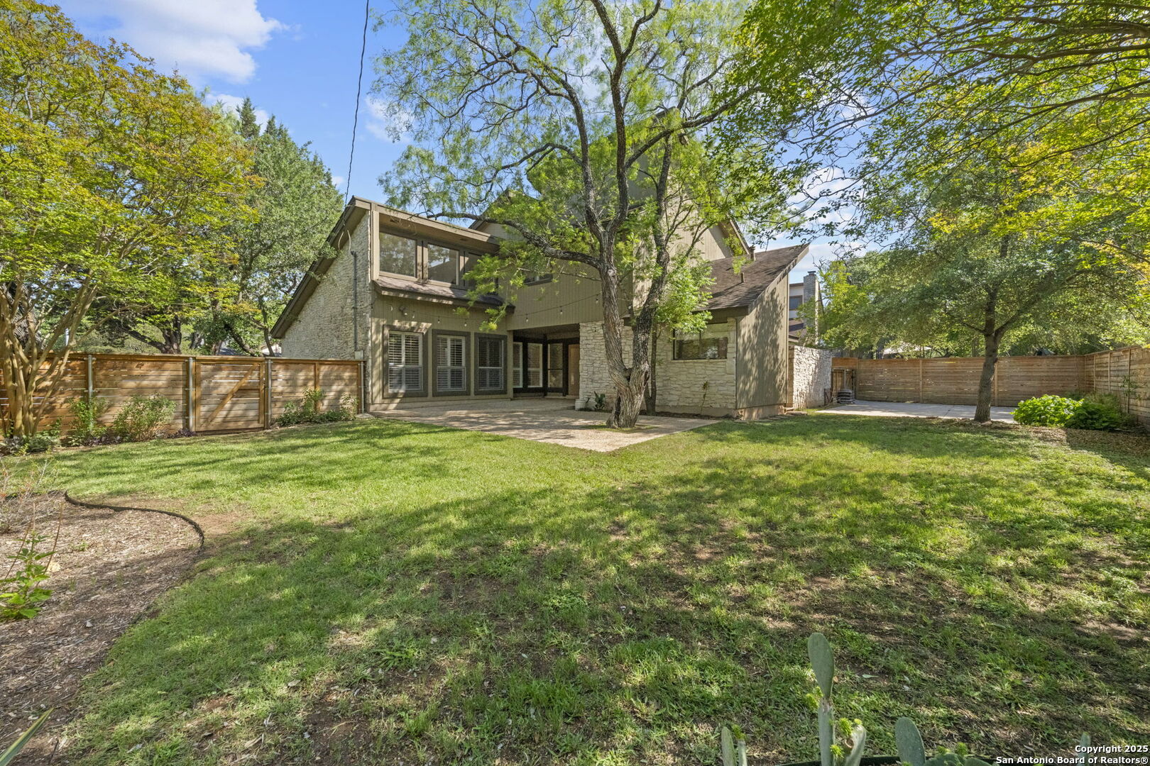 16711 Canyon Ledge