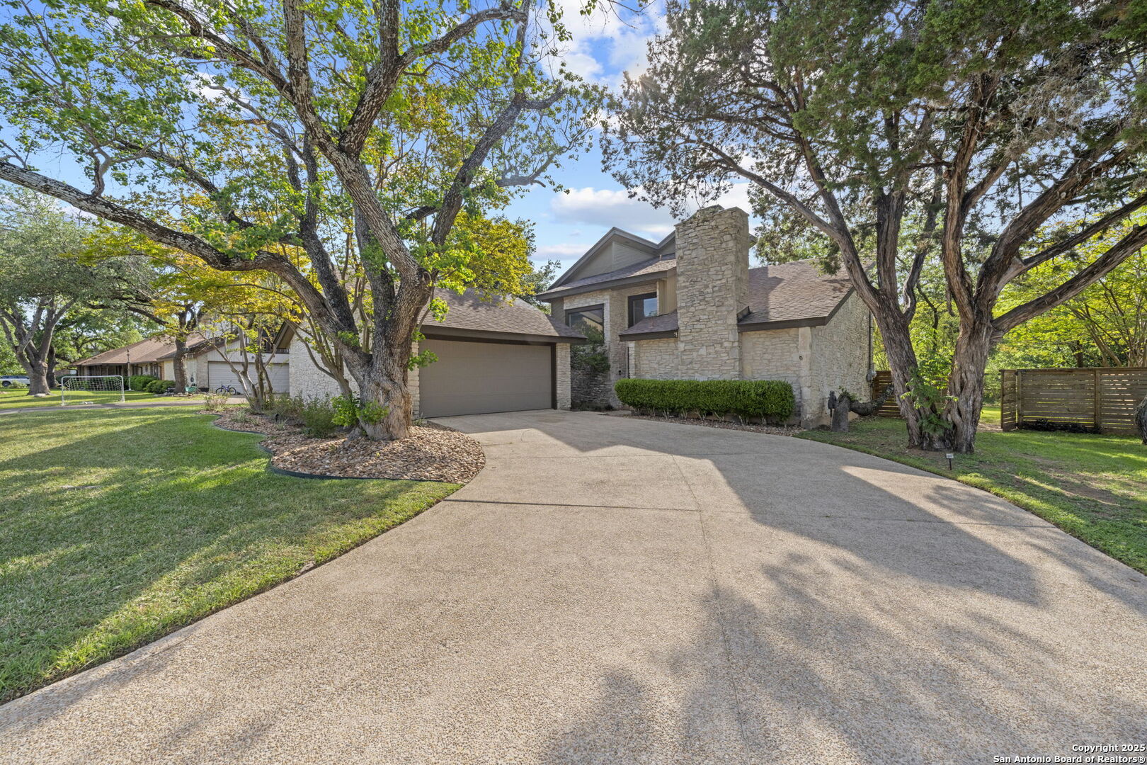 16711 Canyon Ledge