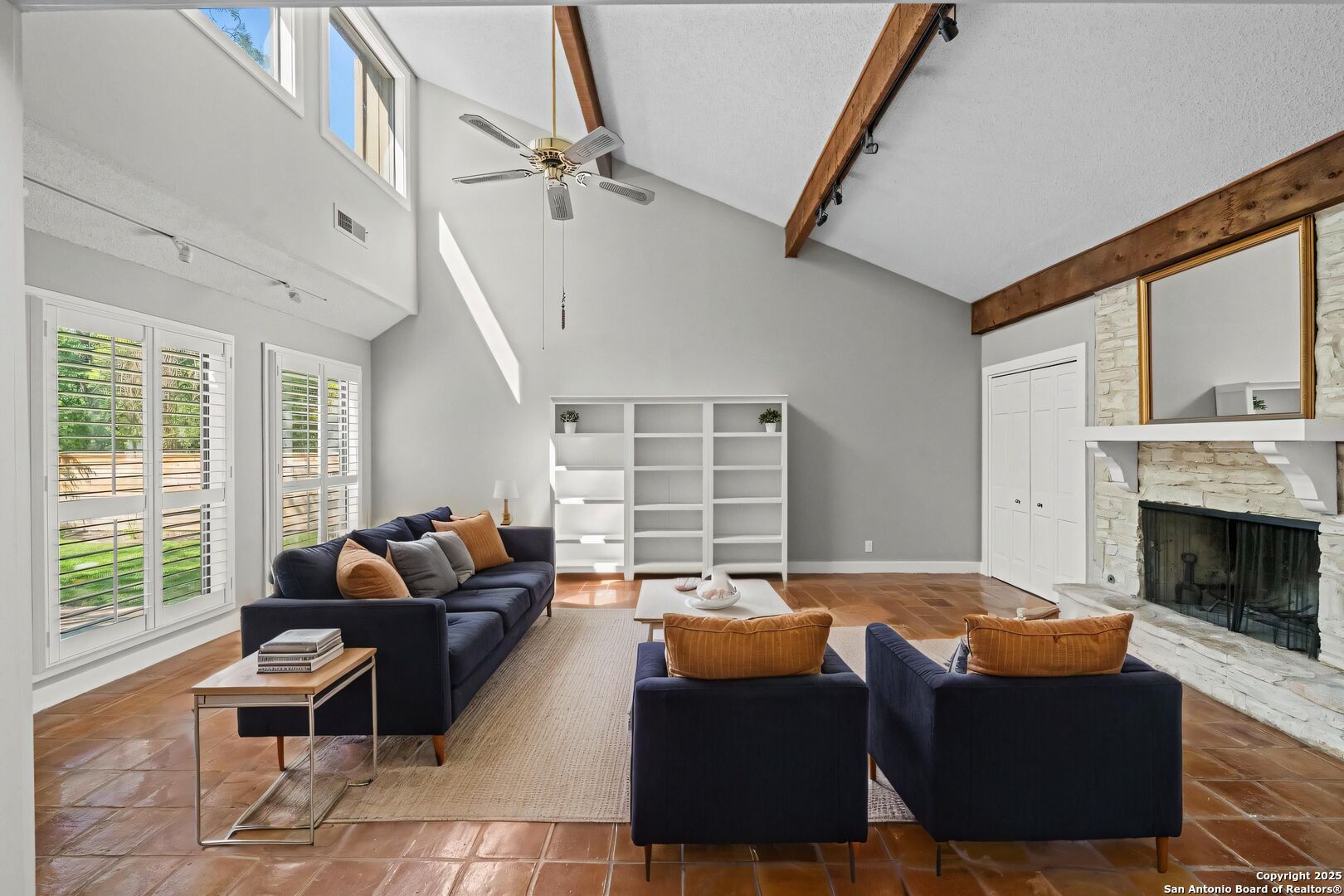 16711 Canyon Ledge