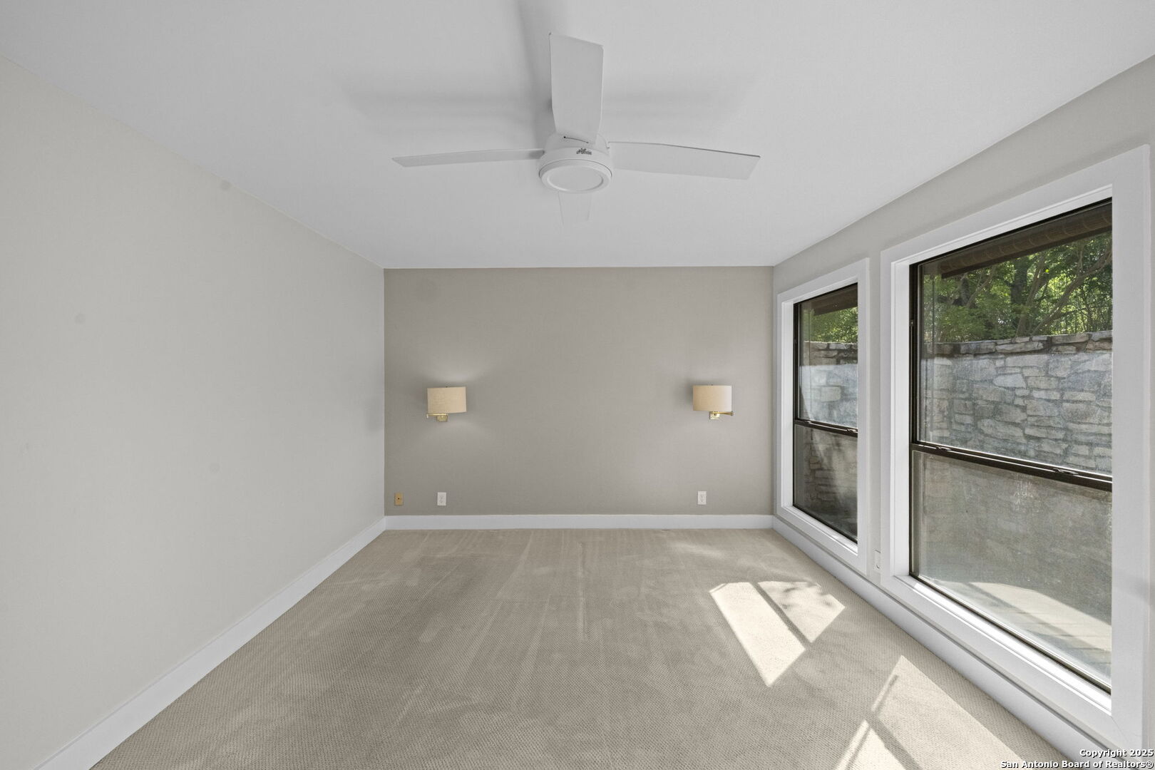 16711 Canyon Ledge