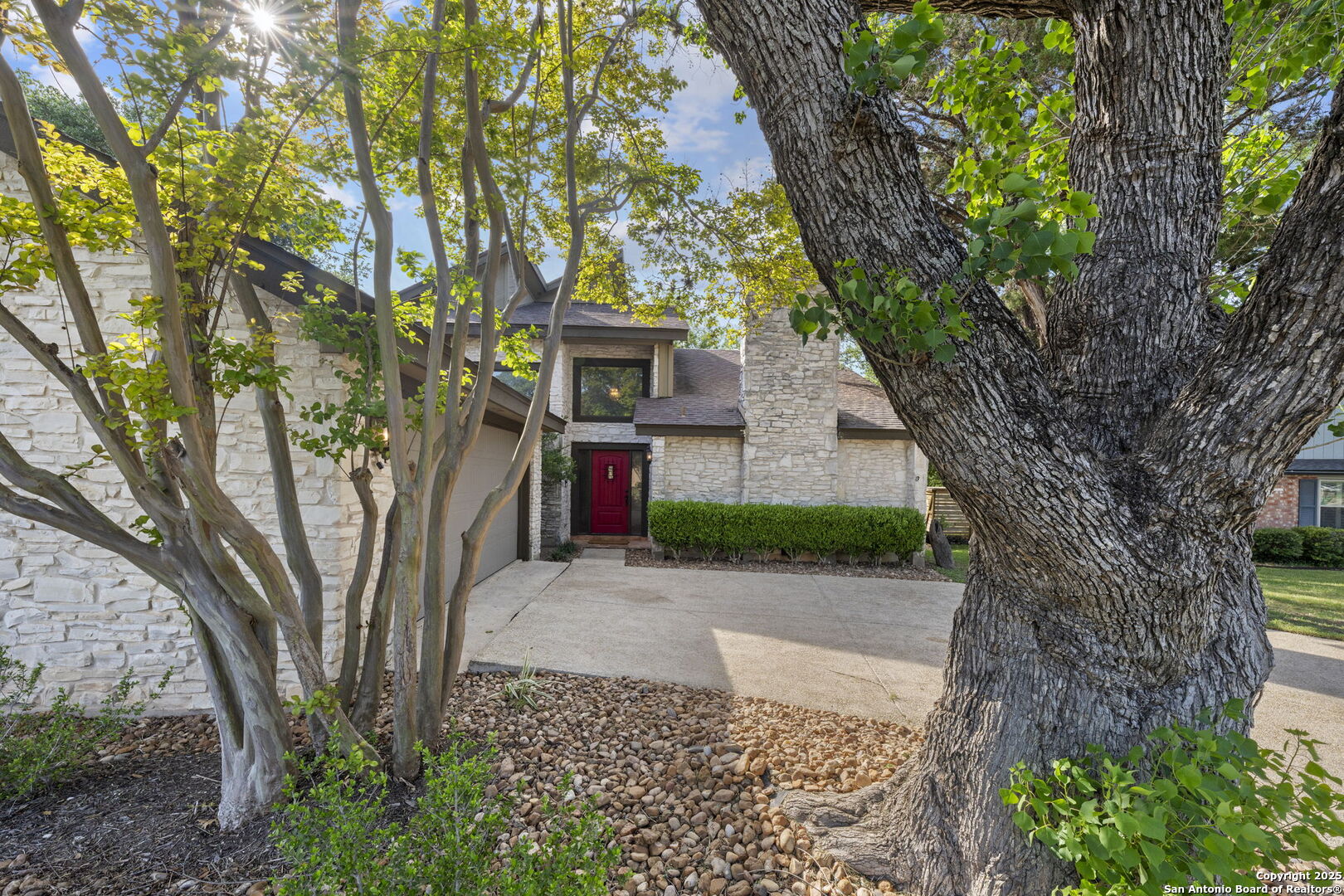 16711 Canyon Ledge
