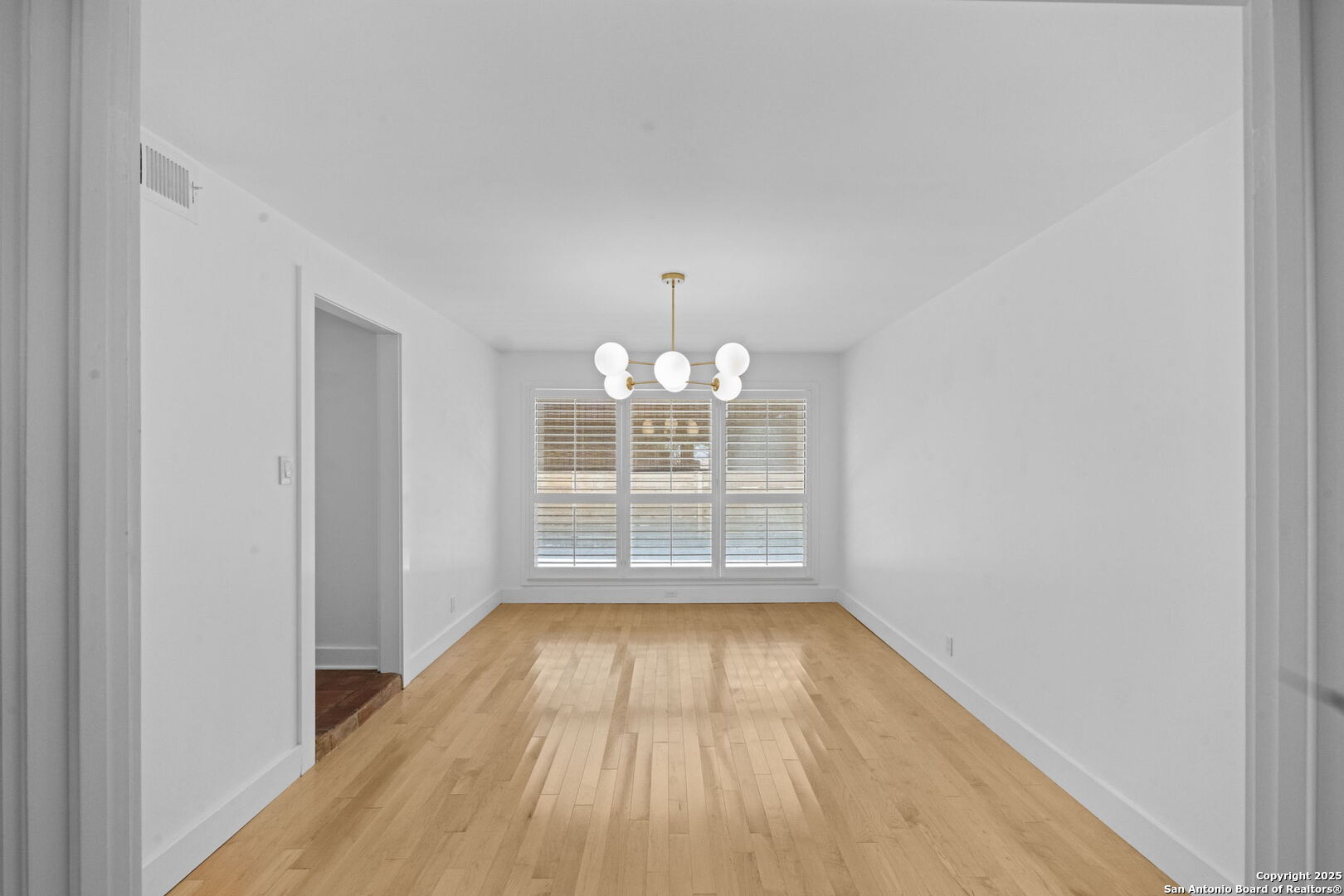 16711 Canyon Ledge