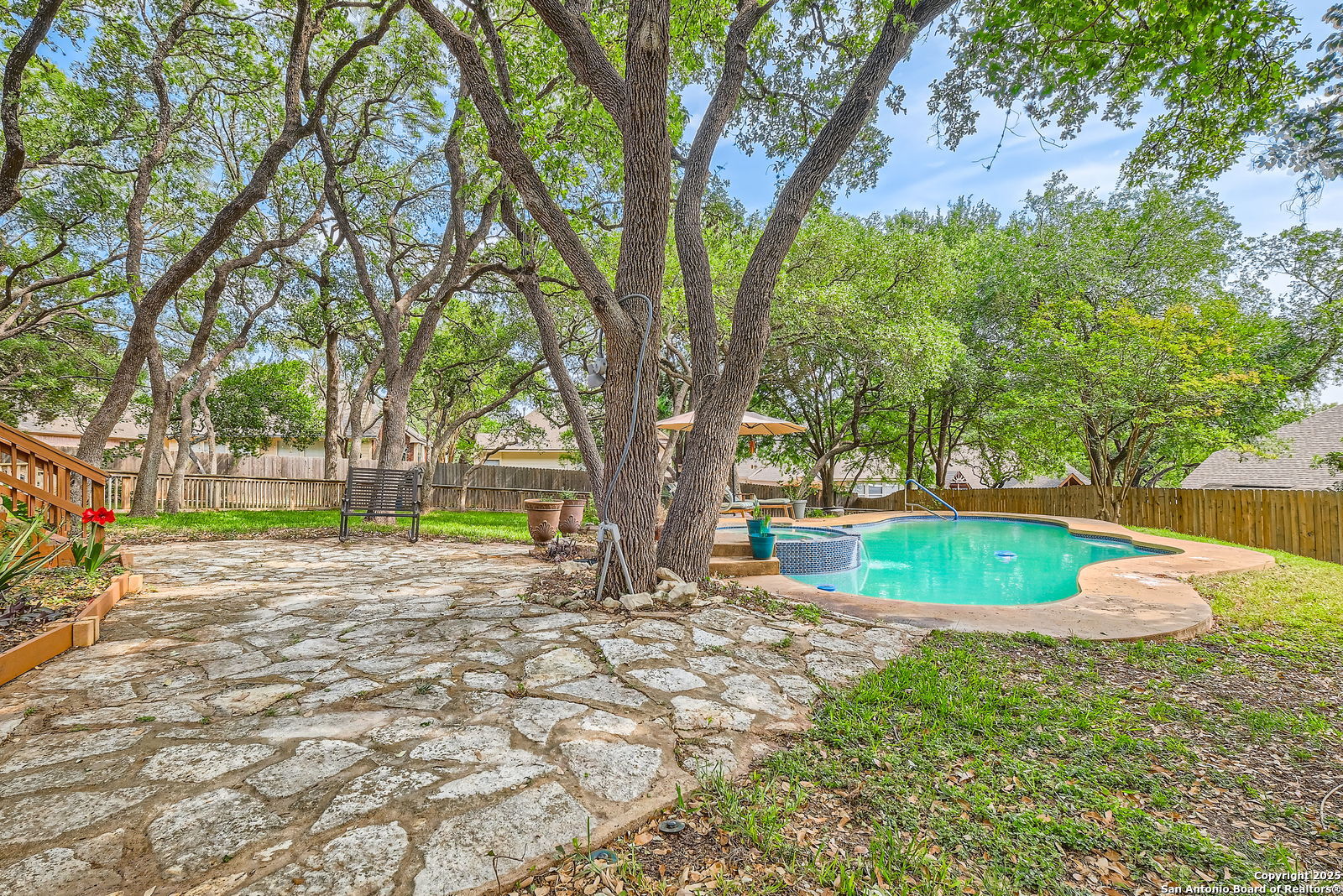 13702 Yellow Oak Circle