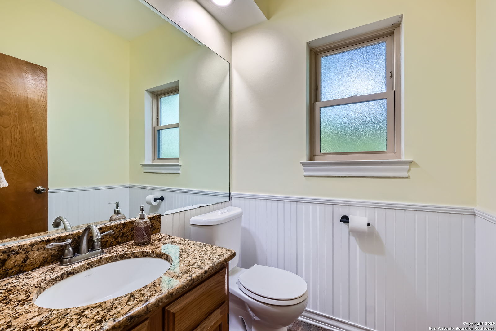 13702 Yellow Oak Circle