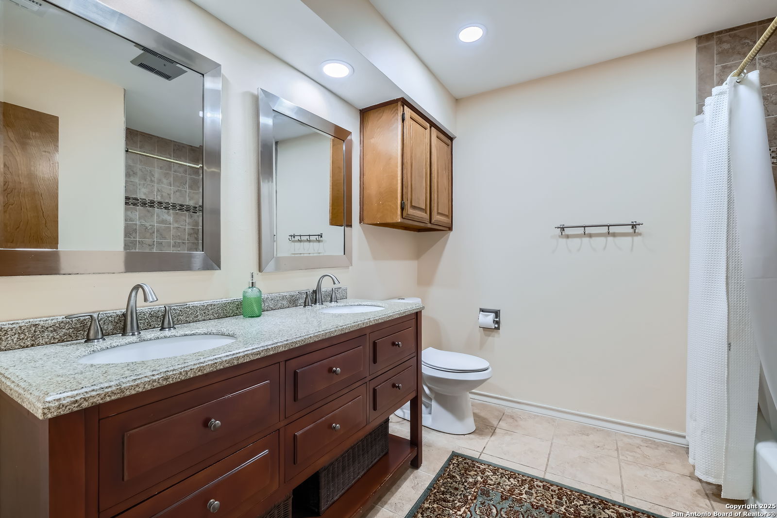 13702 Yellow Oak Circle