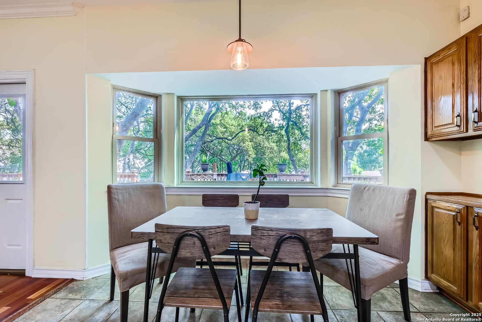 13702 Yellow Oak Circle