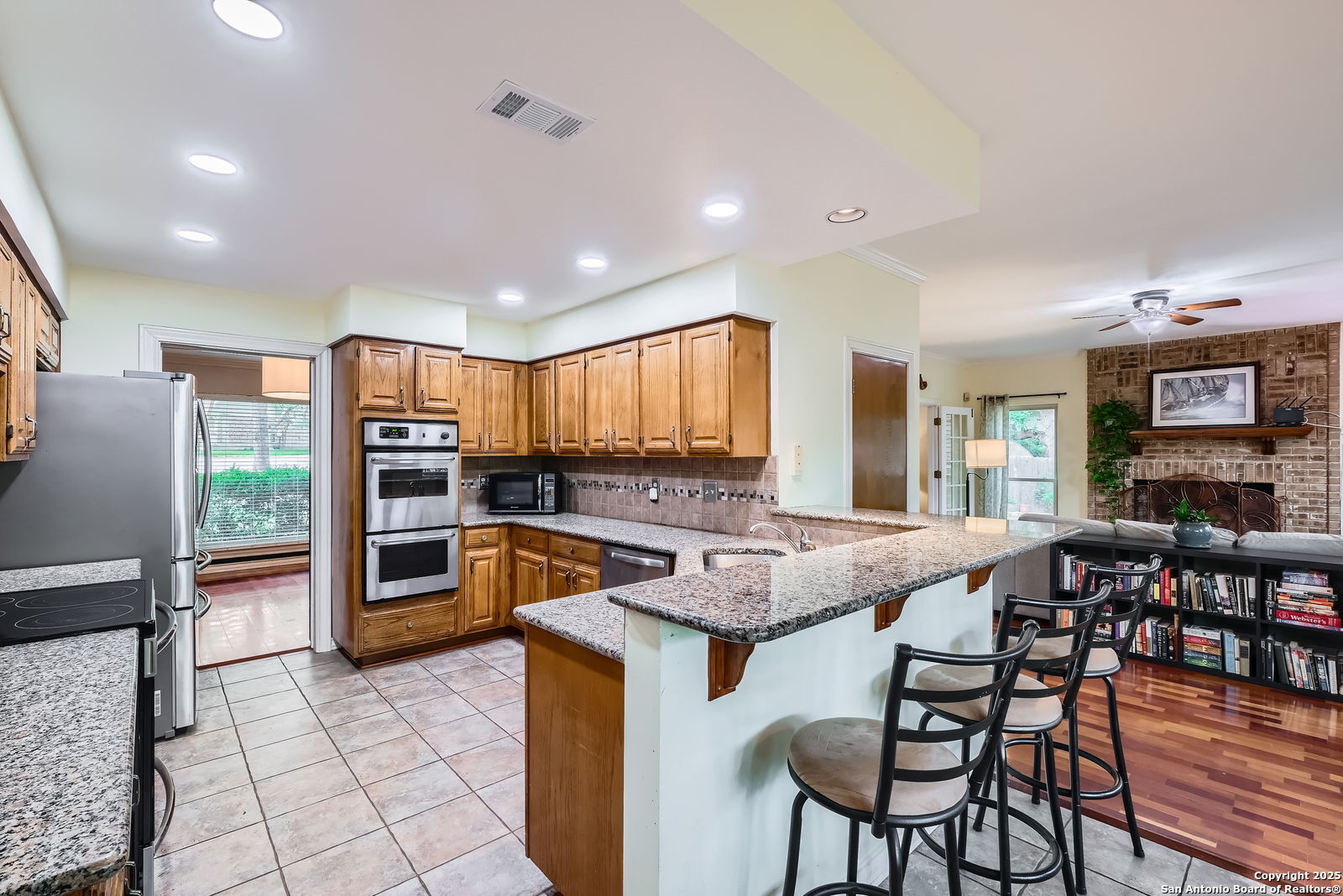 13702 Yellow Oak Circle