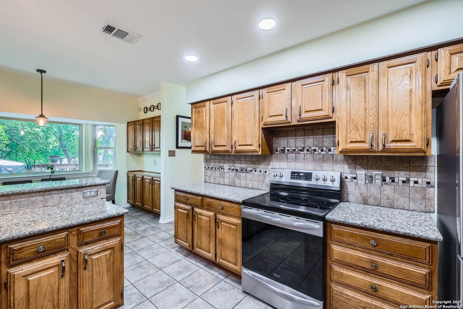 13702 Yellow Oak Circle