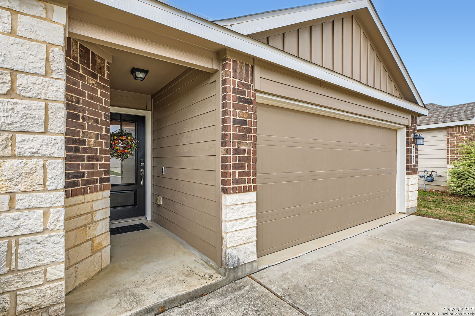 5680 Jasmine Spur