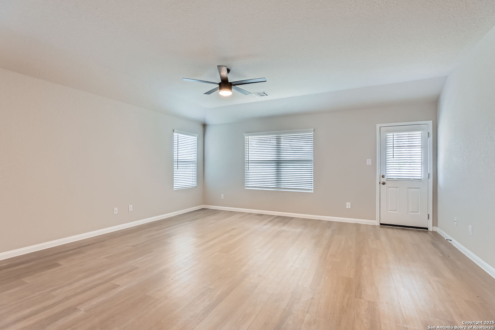 5680 Jasmine Spur