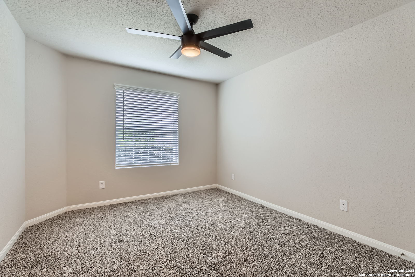 5680 Jasmine Spur