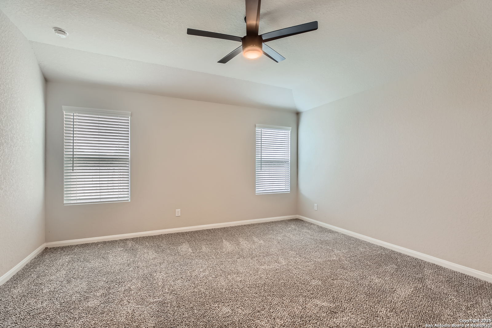 5680 Jasmine Spur