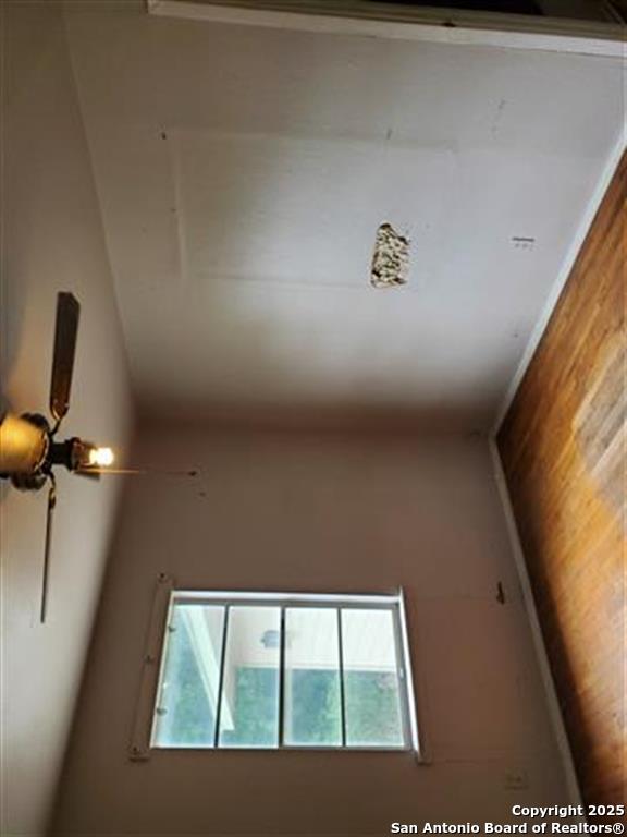 611 Crittendon