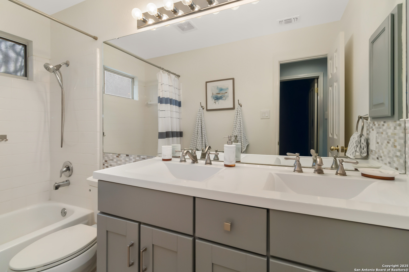 2527 Ashton Village