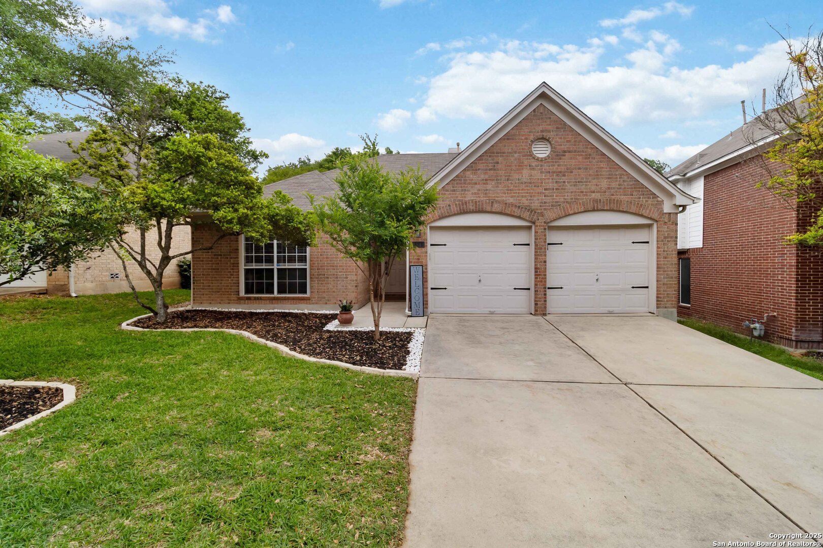 8843 BRAE CREST DR