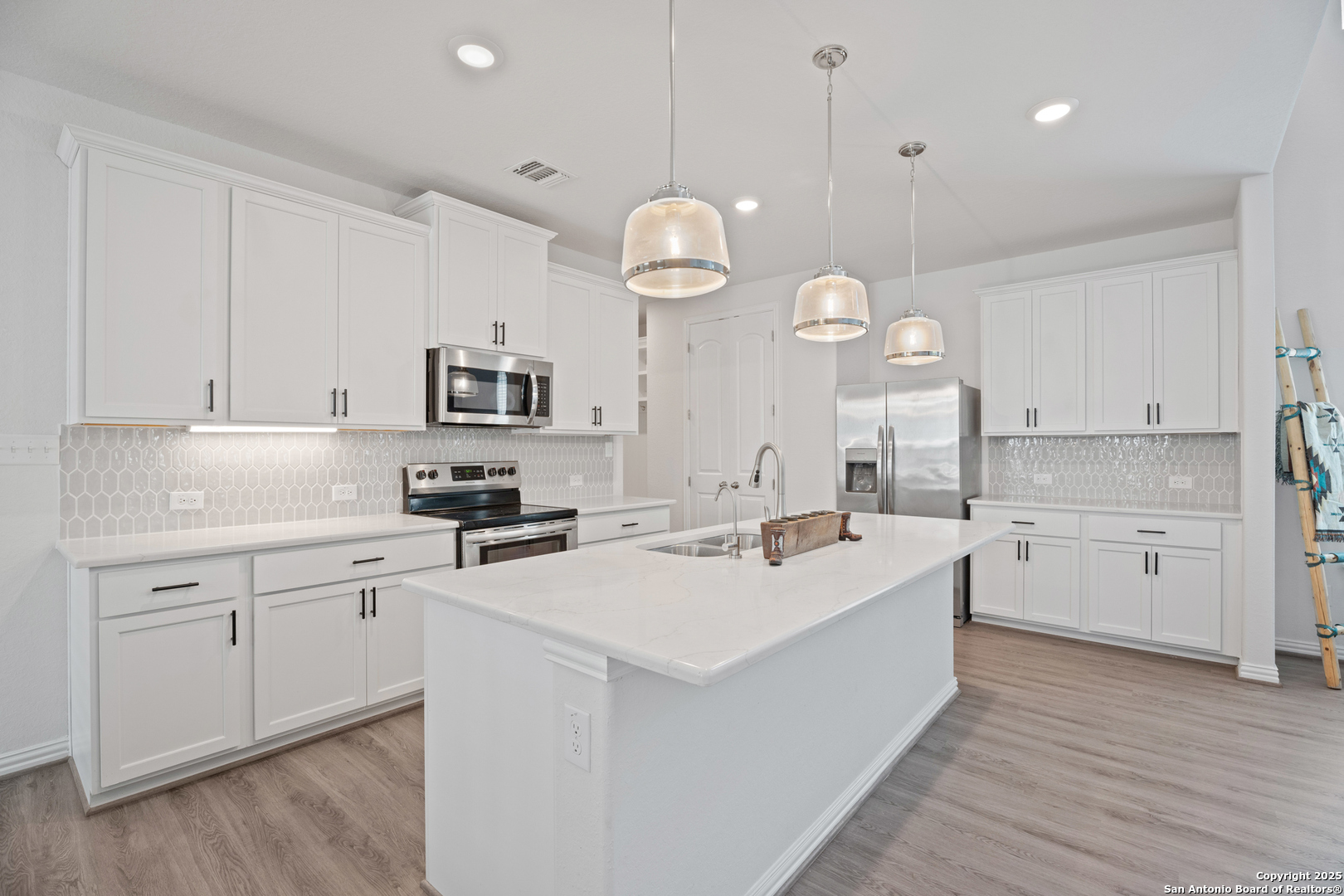 887 Farmhouse