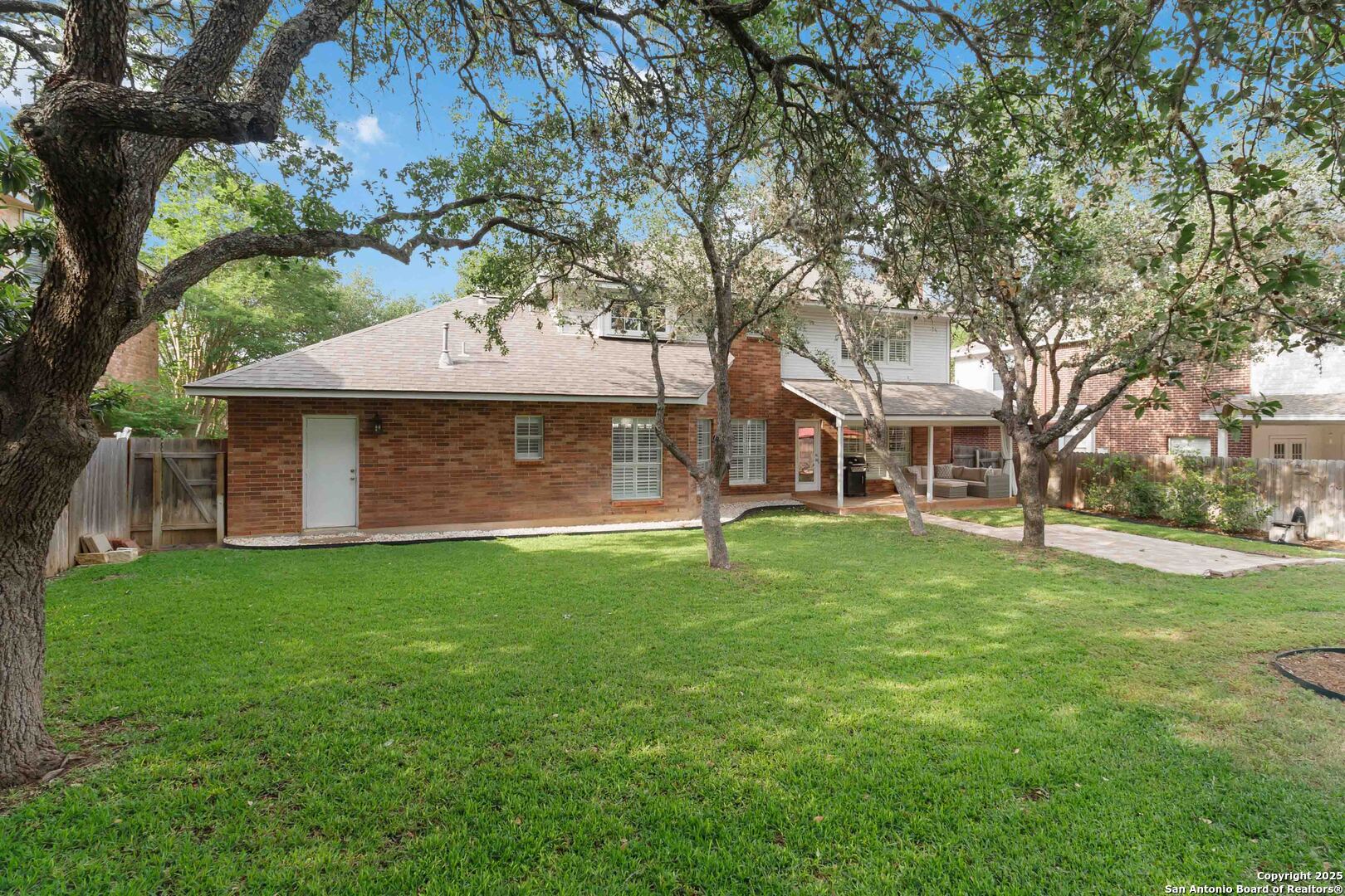 2226 Fawnfield