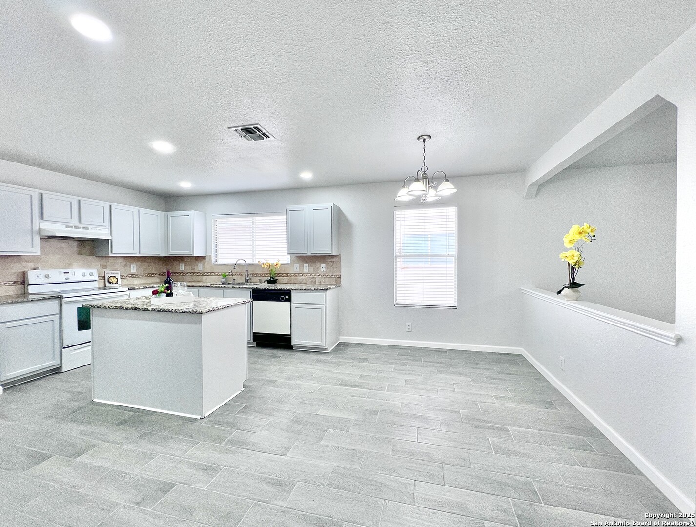 5807 BARTON HOLLOW