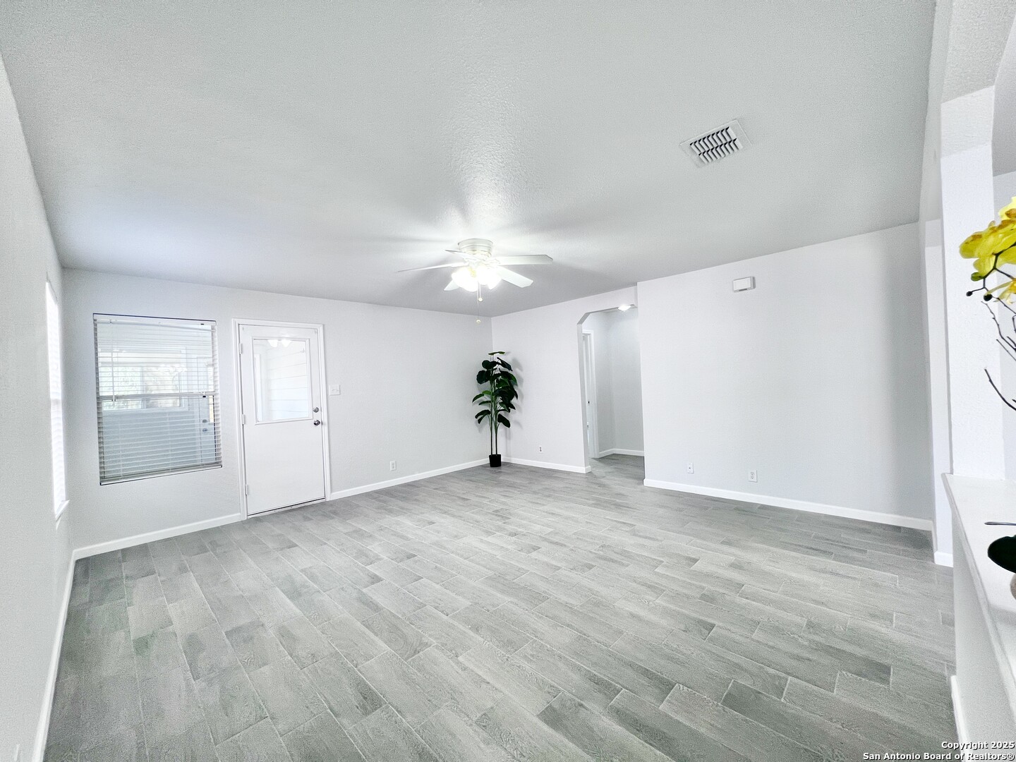 5807 BARTON HOLLOW