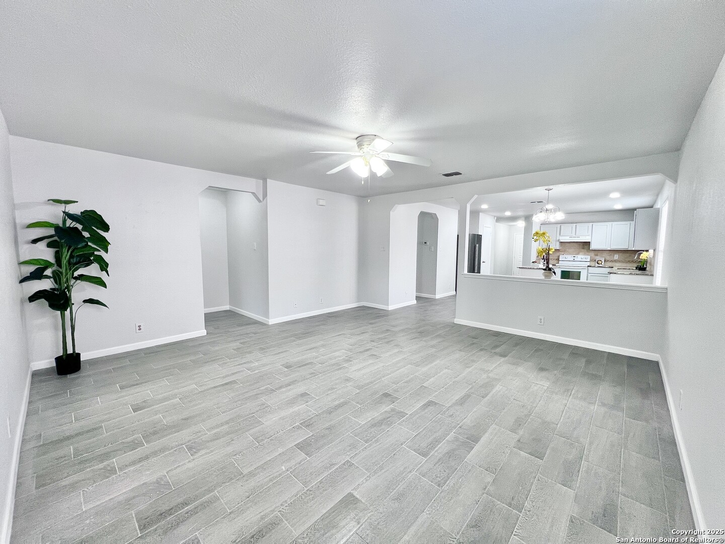 5807 BARTON HOLLOW