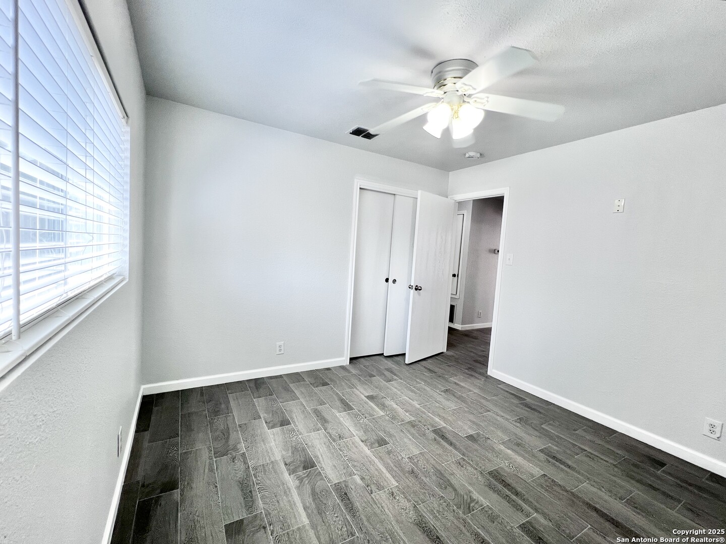 5807 BARTON HOLLOW
