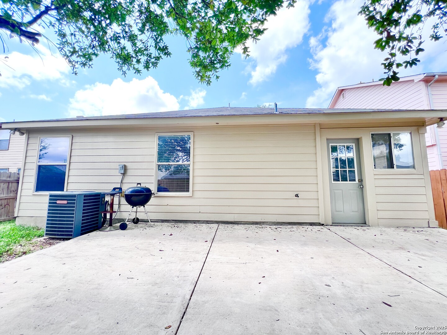 5807 BARTON HOLLOW