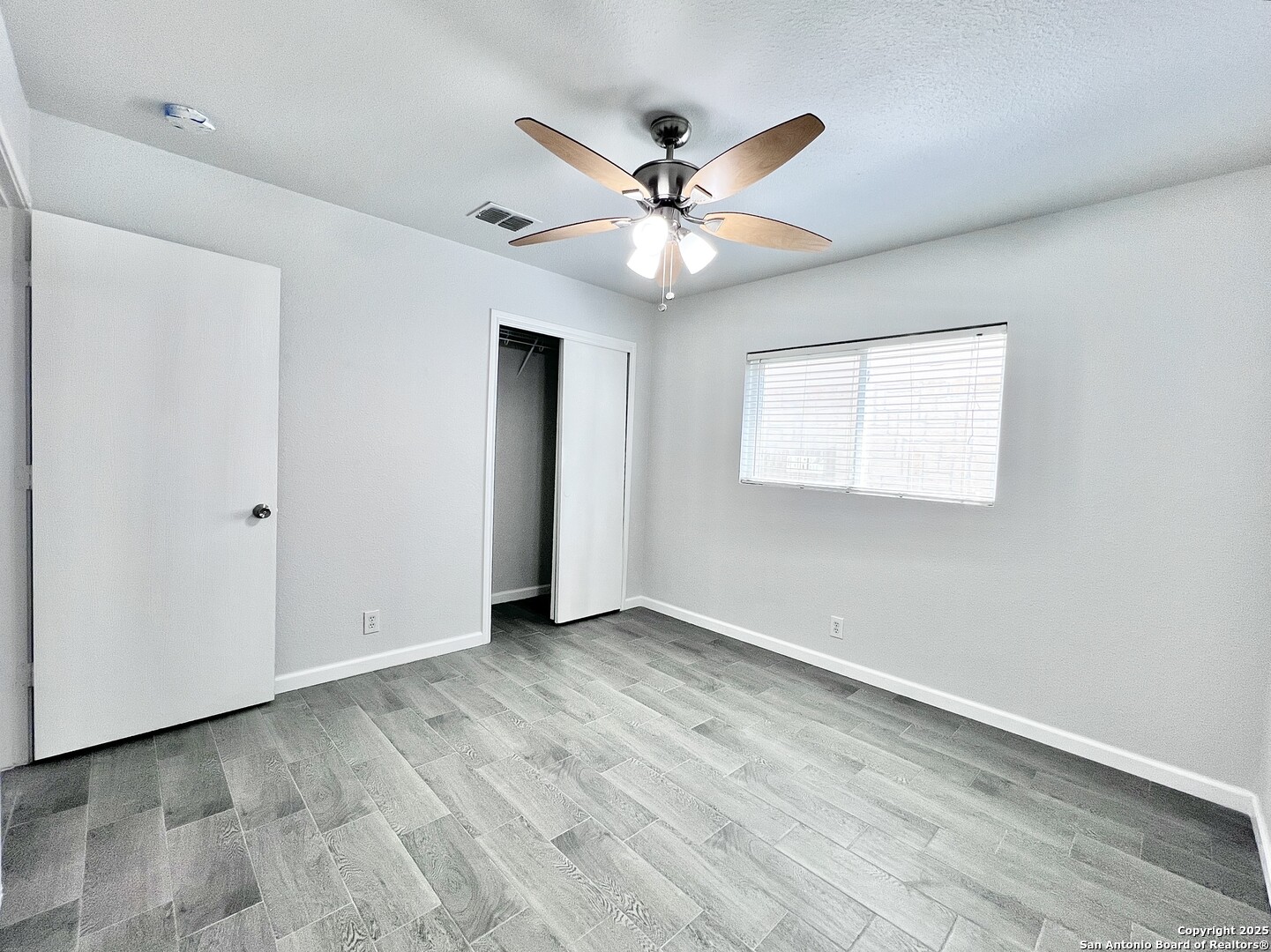 5807 BARTON HOLLOW