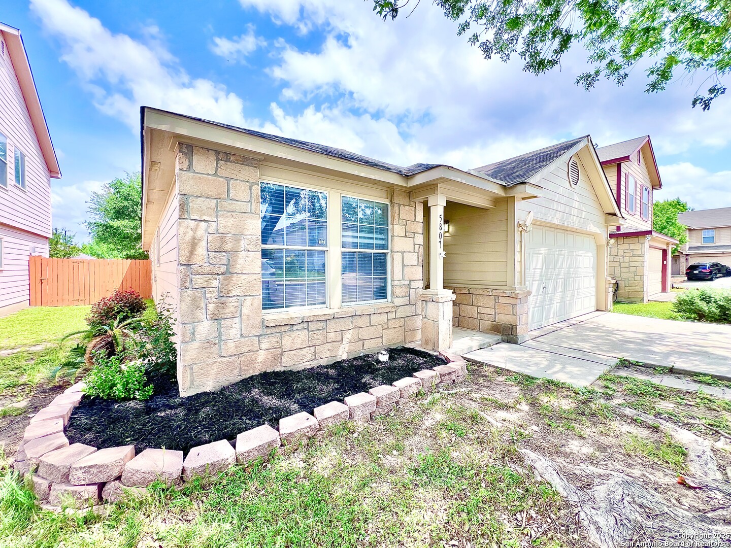 5807 BARTON HOLLOW