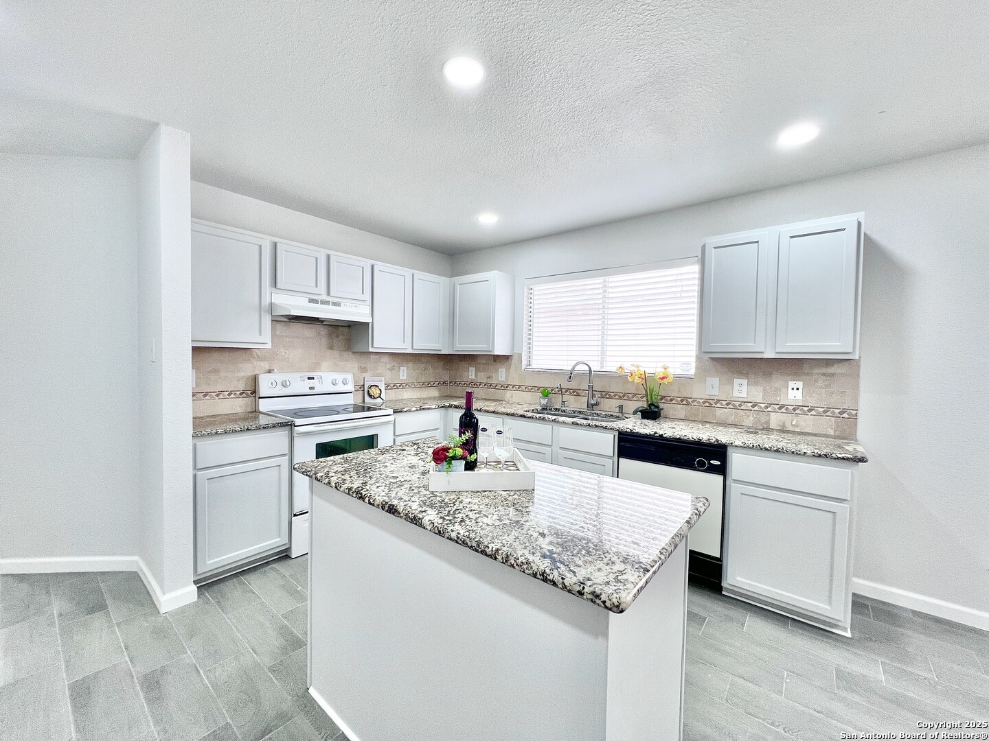 5807 BARTON HOLLOW