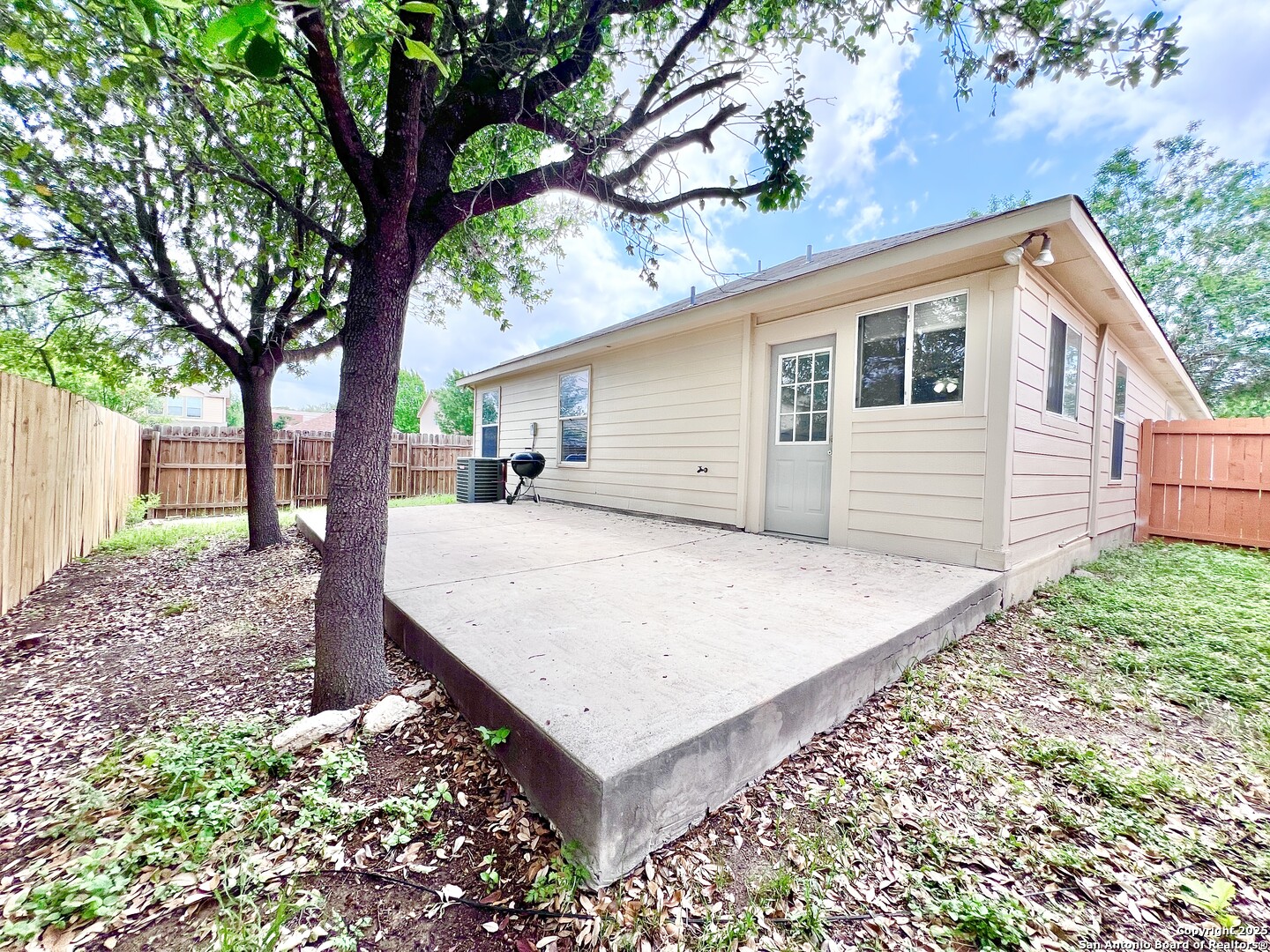 5807 BARTON HOLLOW