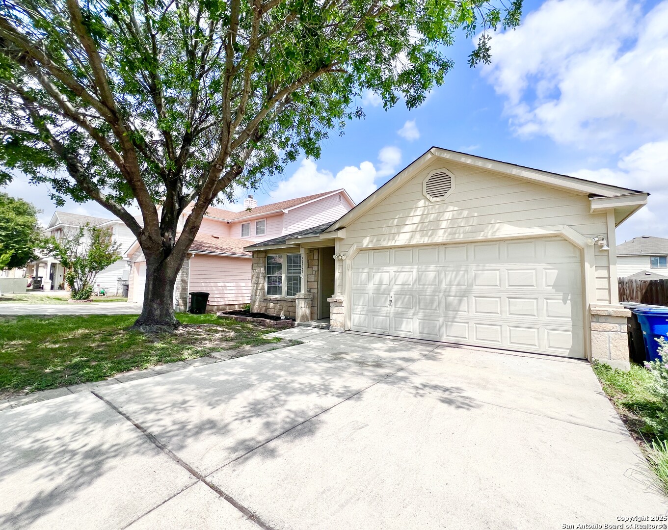 5807 BARTON HOLLOW