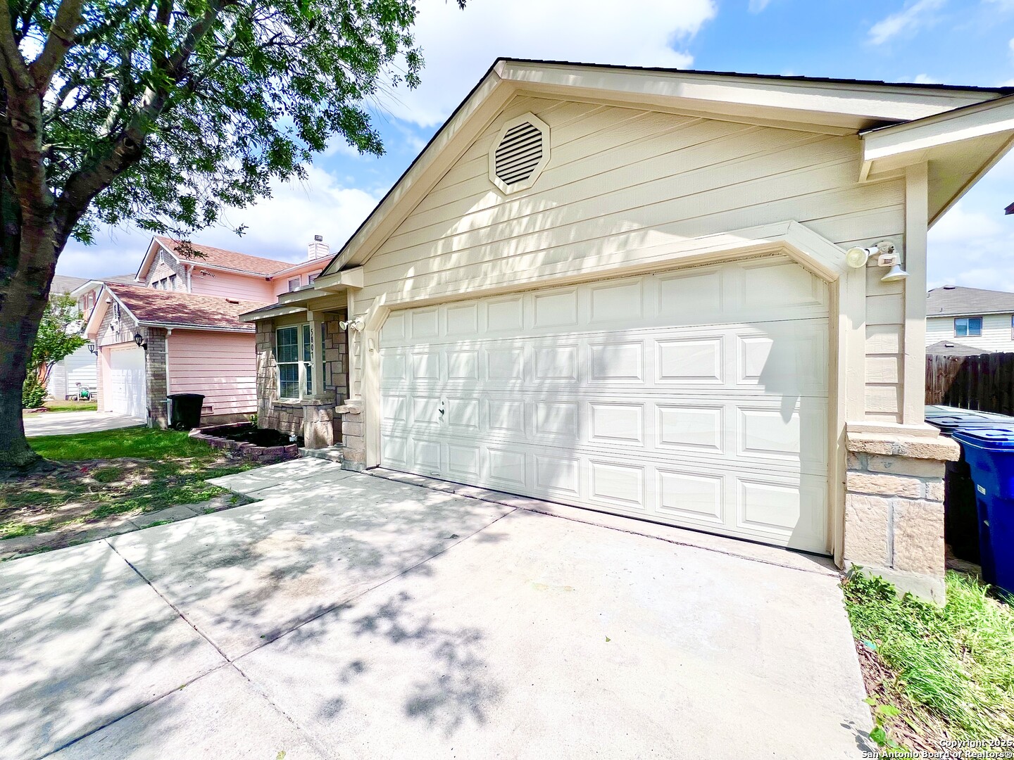 5807 BARTON HOLLOW