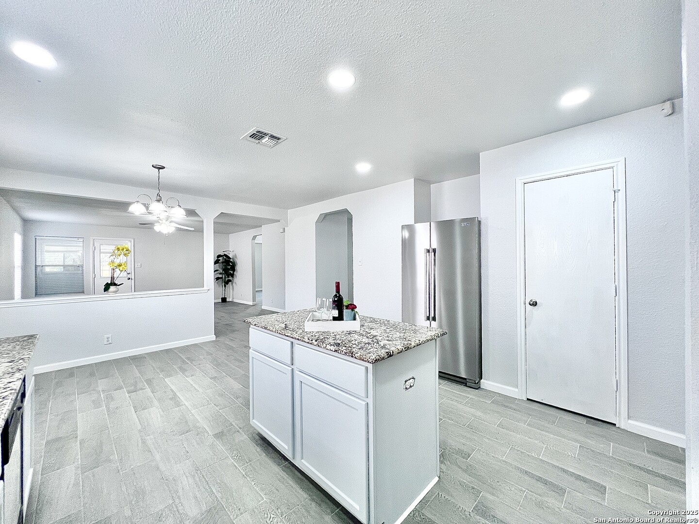 5807 BARTON HOLLOW