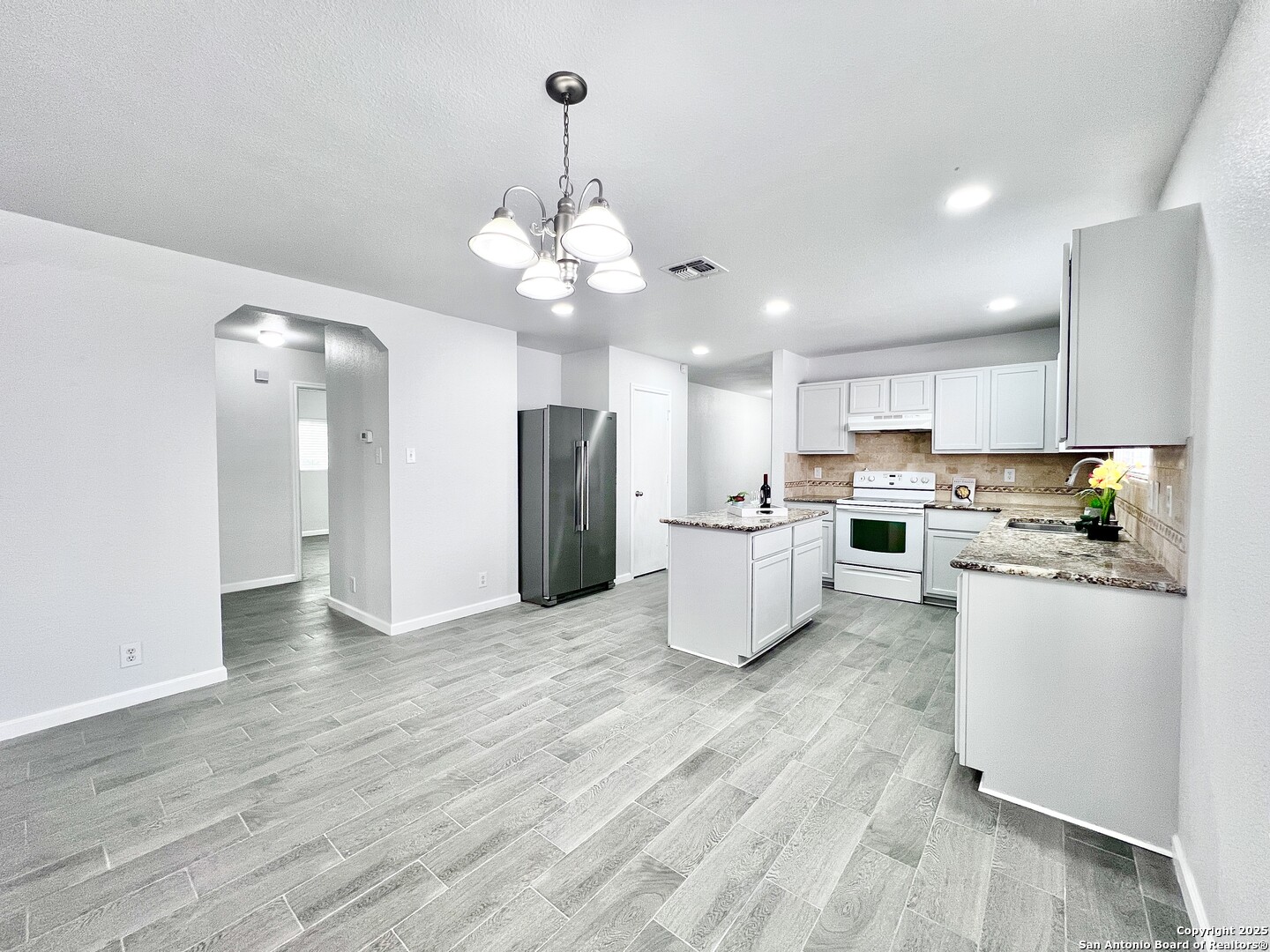 5807 BARTON HOLLOW