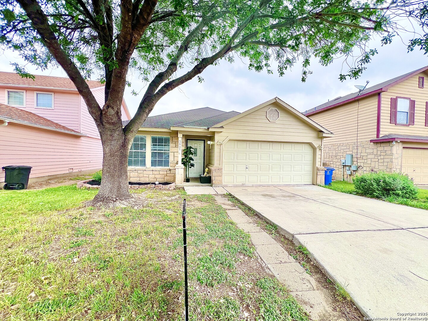 5807 BARTON HOLLOW