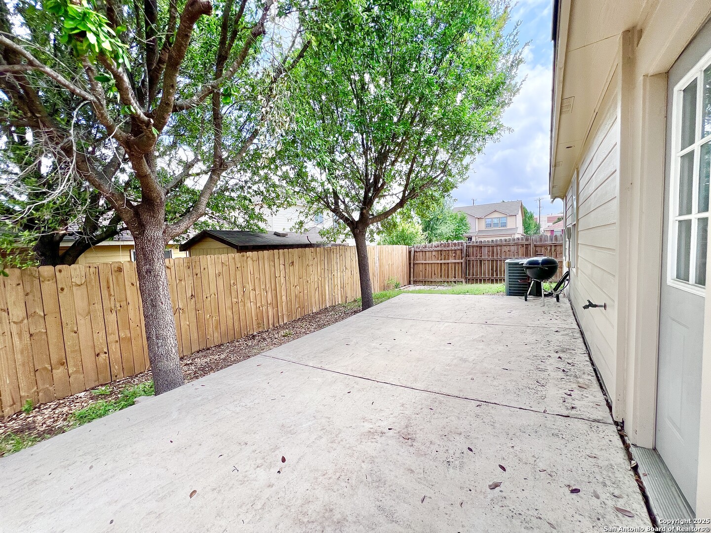 5807 BARTON HOLLOW