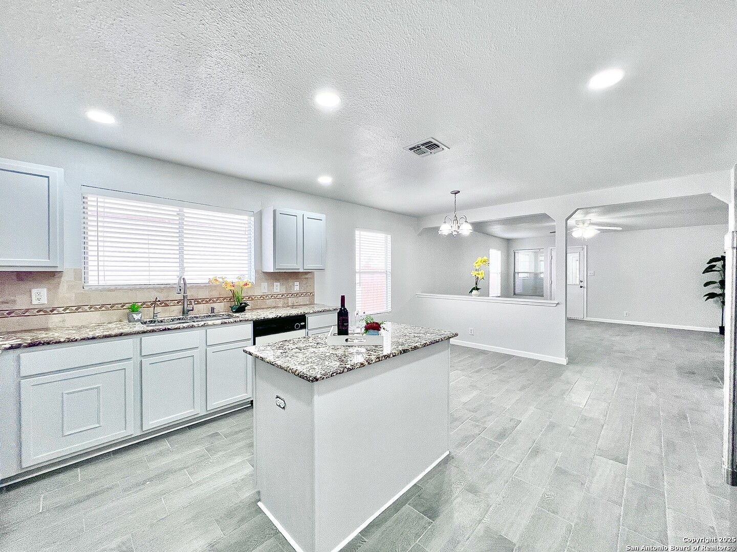5807 BARTON HOLLOW