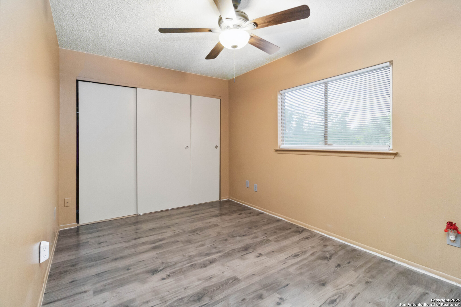8138 Easy Meadow