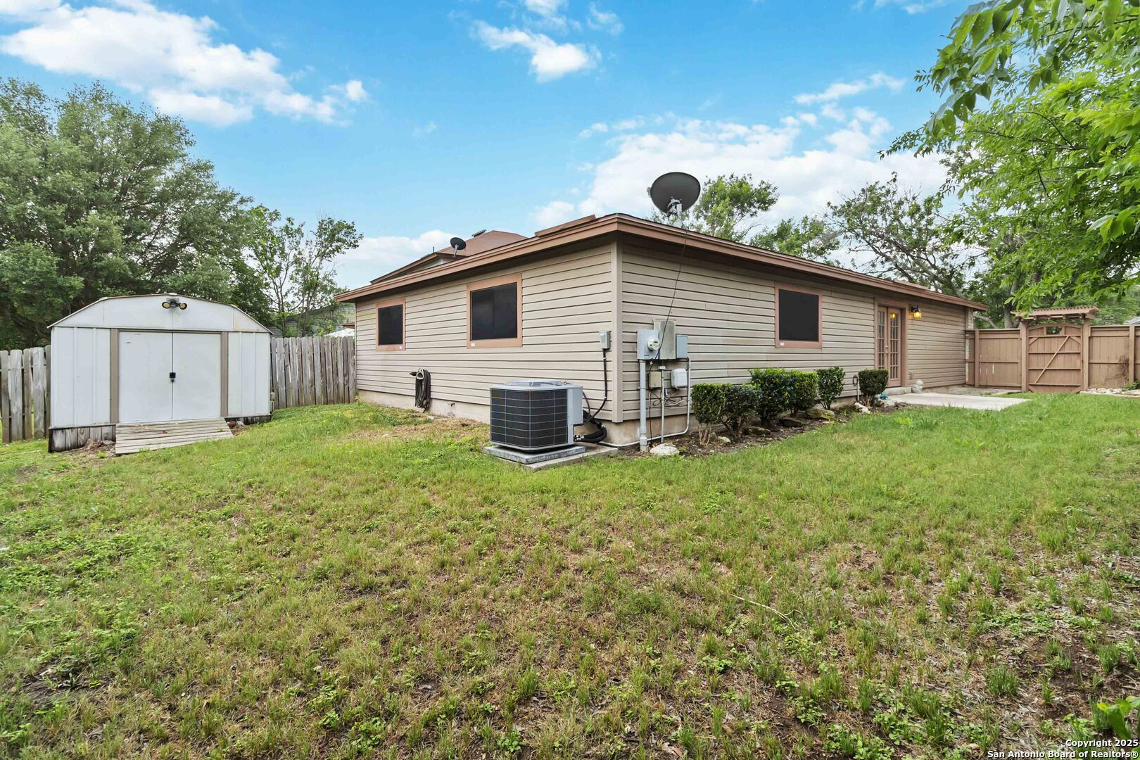 8138 Easy Meadow