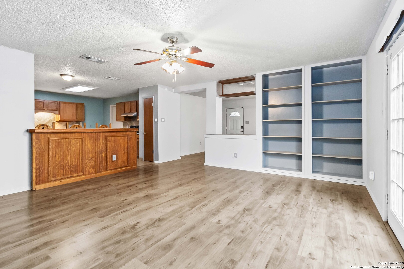 8138 Easy Meadow