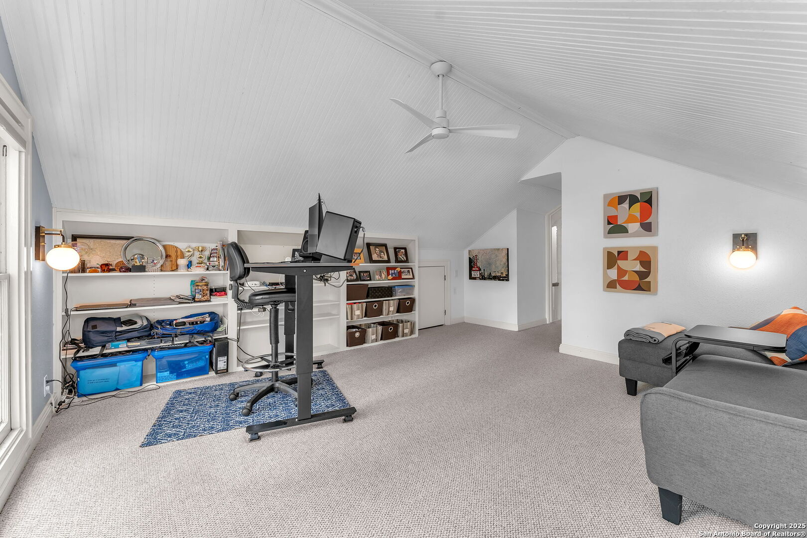 323 Cloverleaf Ave