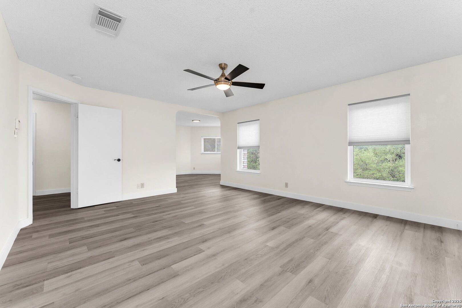 18606 Paloma Wood