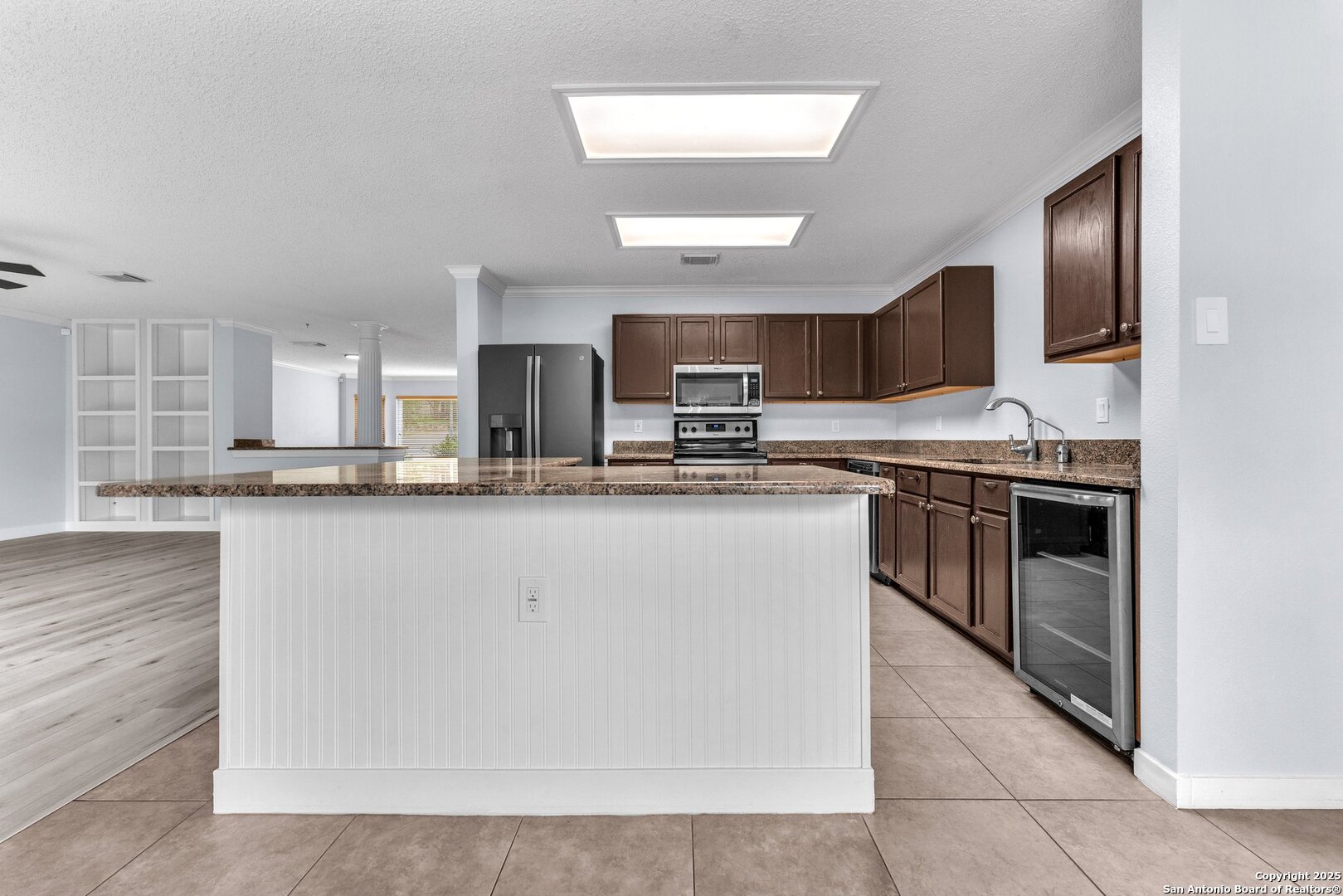 18606 Paloma Wood
