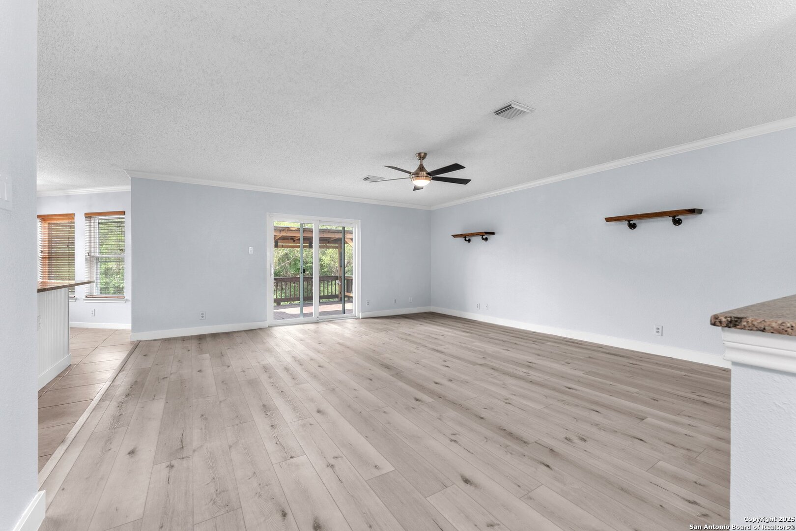 18606 Paloma Wood