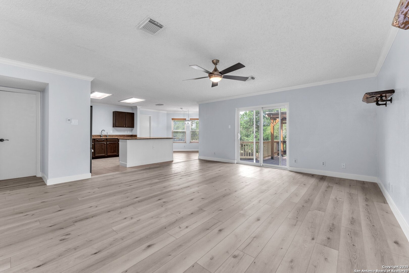 18606 Paloma Wood
