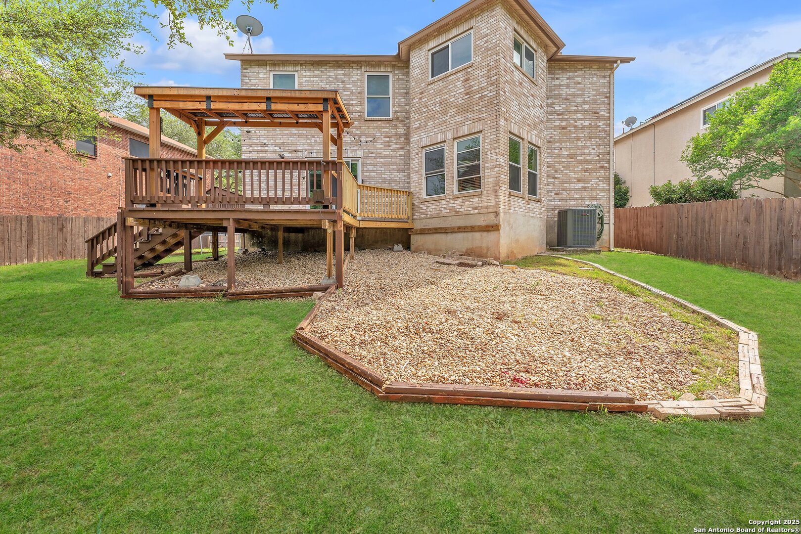 18606 Paloma Wood